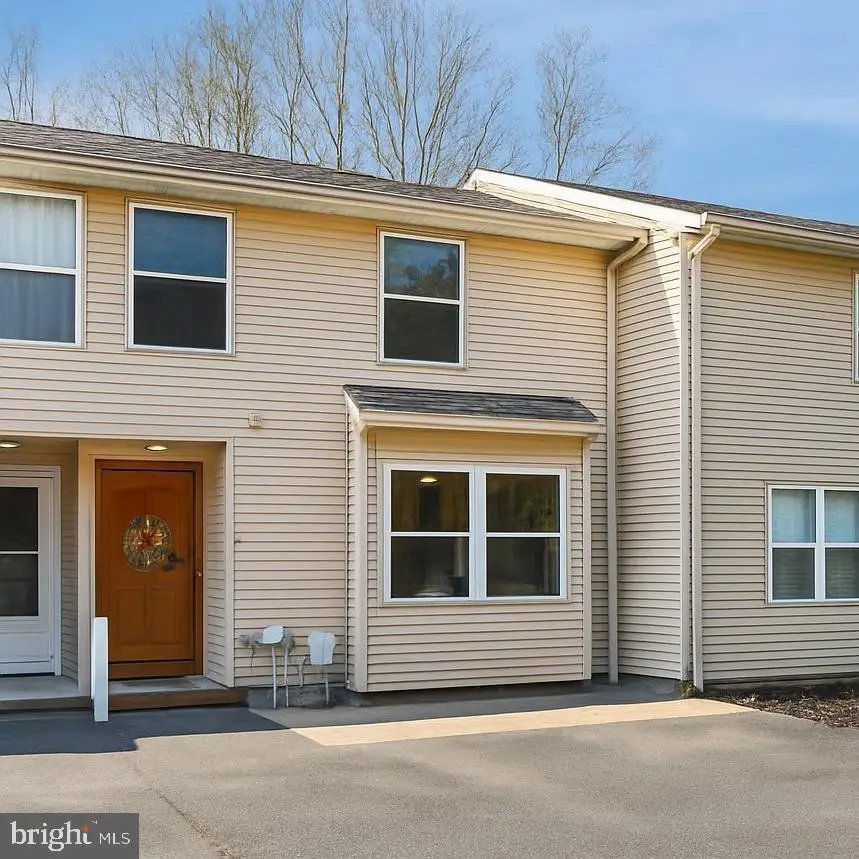 6 Lower Valley Ln, Newark, DE 19711 - #1