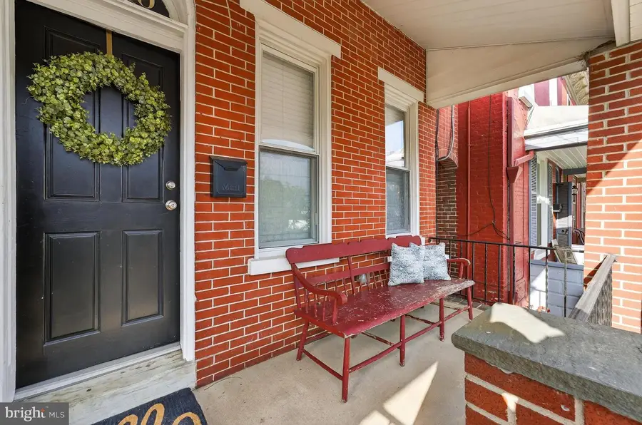 1610 W 10th St, Wilmington, DE 19805 - #2