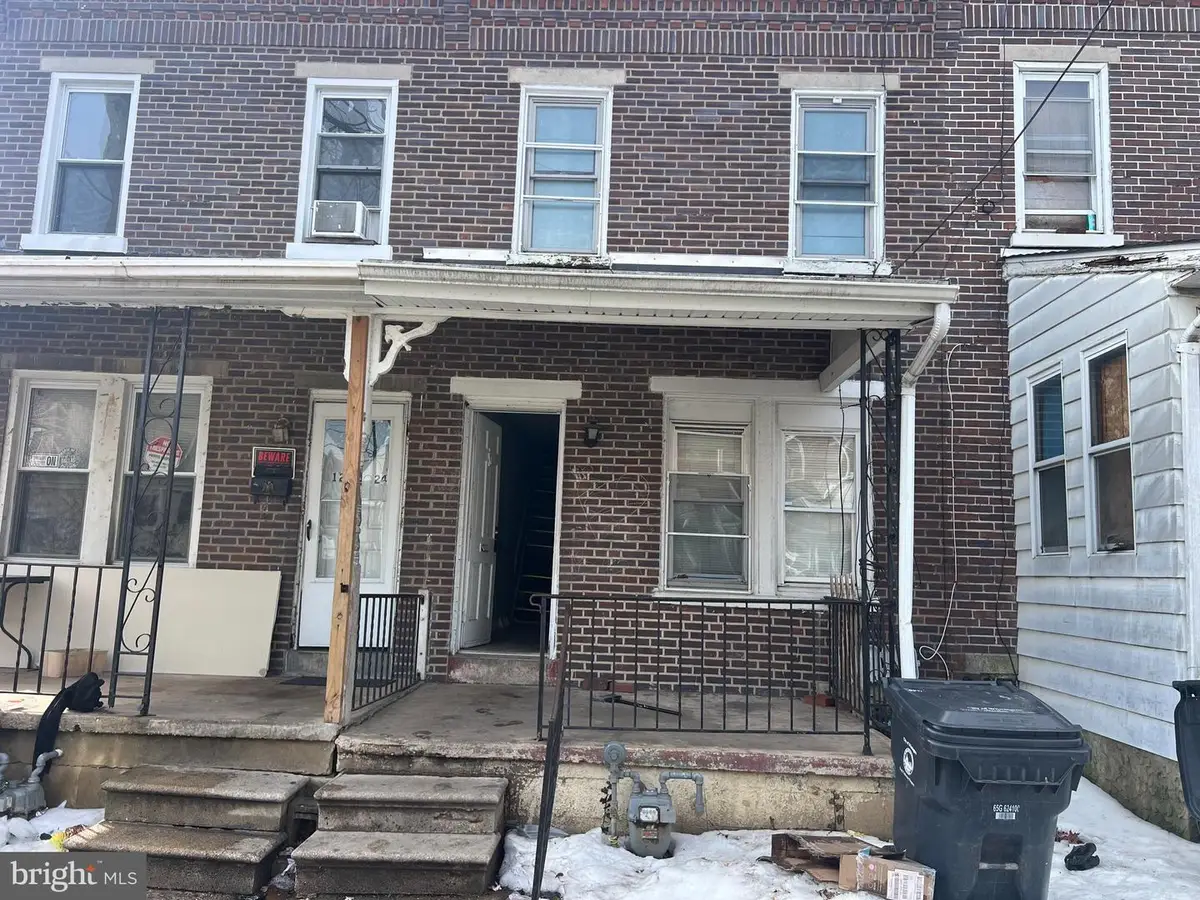 120 E 24th St, Wilmington, DE 19802 - #1