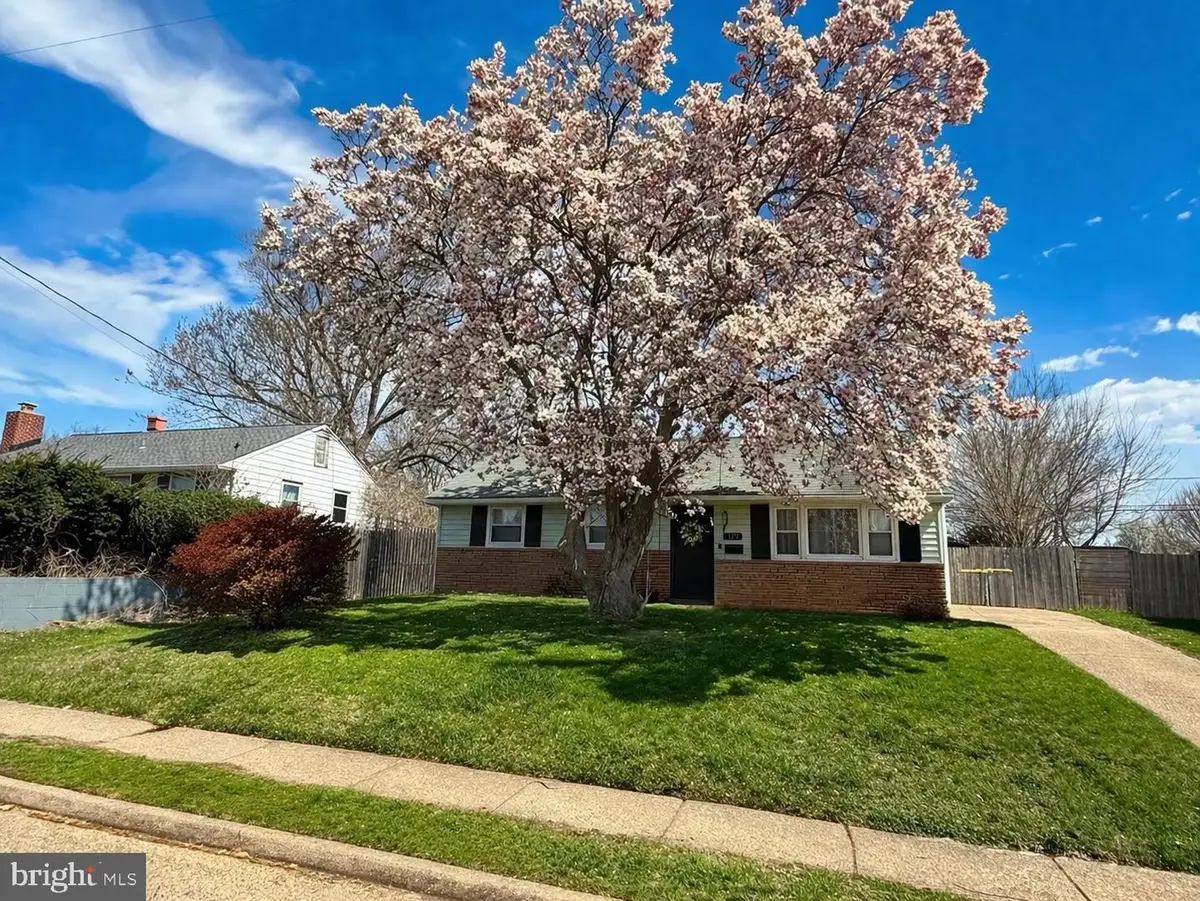 127 Dyer Ave, New Castle, DE 19720 - #1