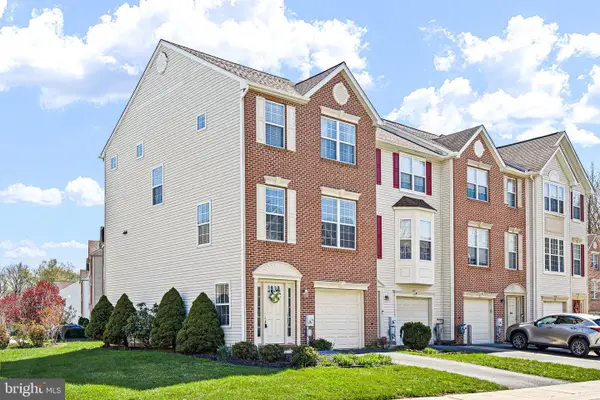 2 Shane Cir, BEAR, DE 19701