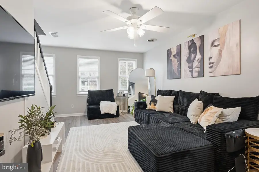 112 E 4th St, New Castle, DE 19720 - #2