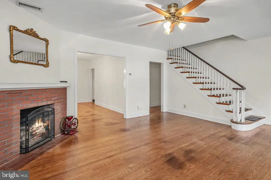 1205 Woodlawn Ave, Wilmington, DE 19805 - #3