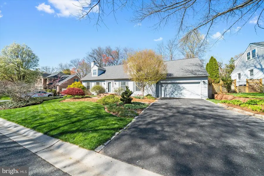 25 Dickinson Ln, Wilmington, DE 19807 - #2