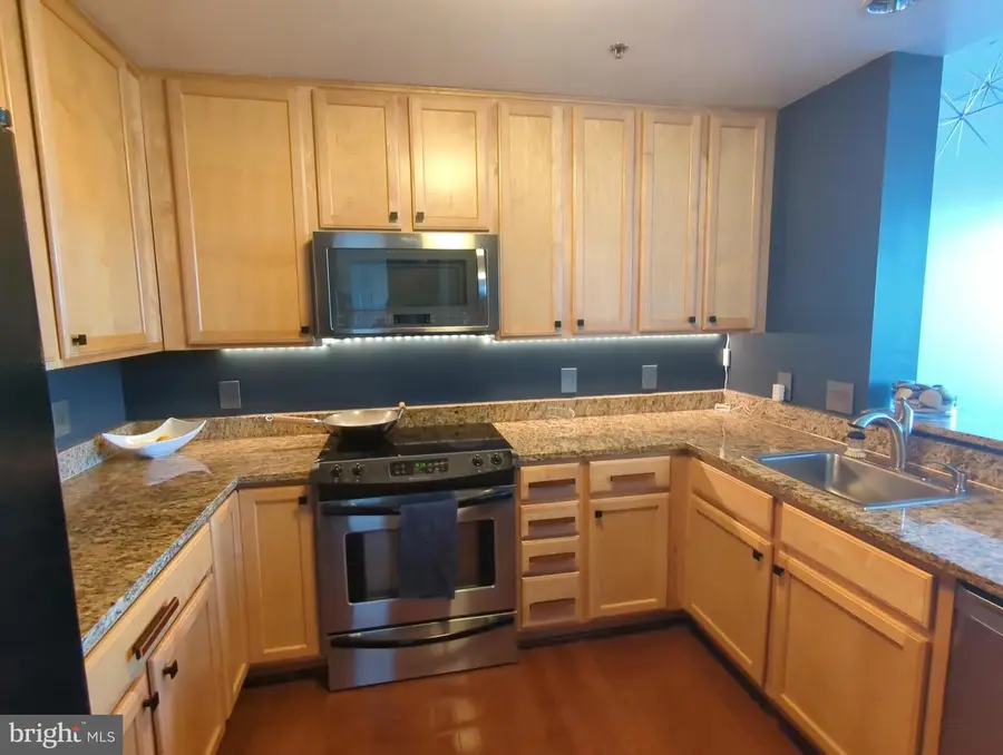 105-unit Christina Landing Dr #406, Wilmington, DE 19801 - #3