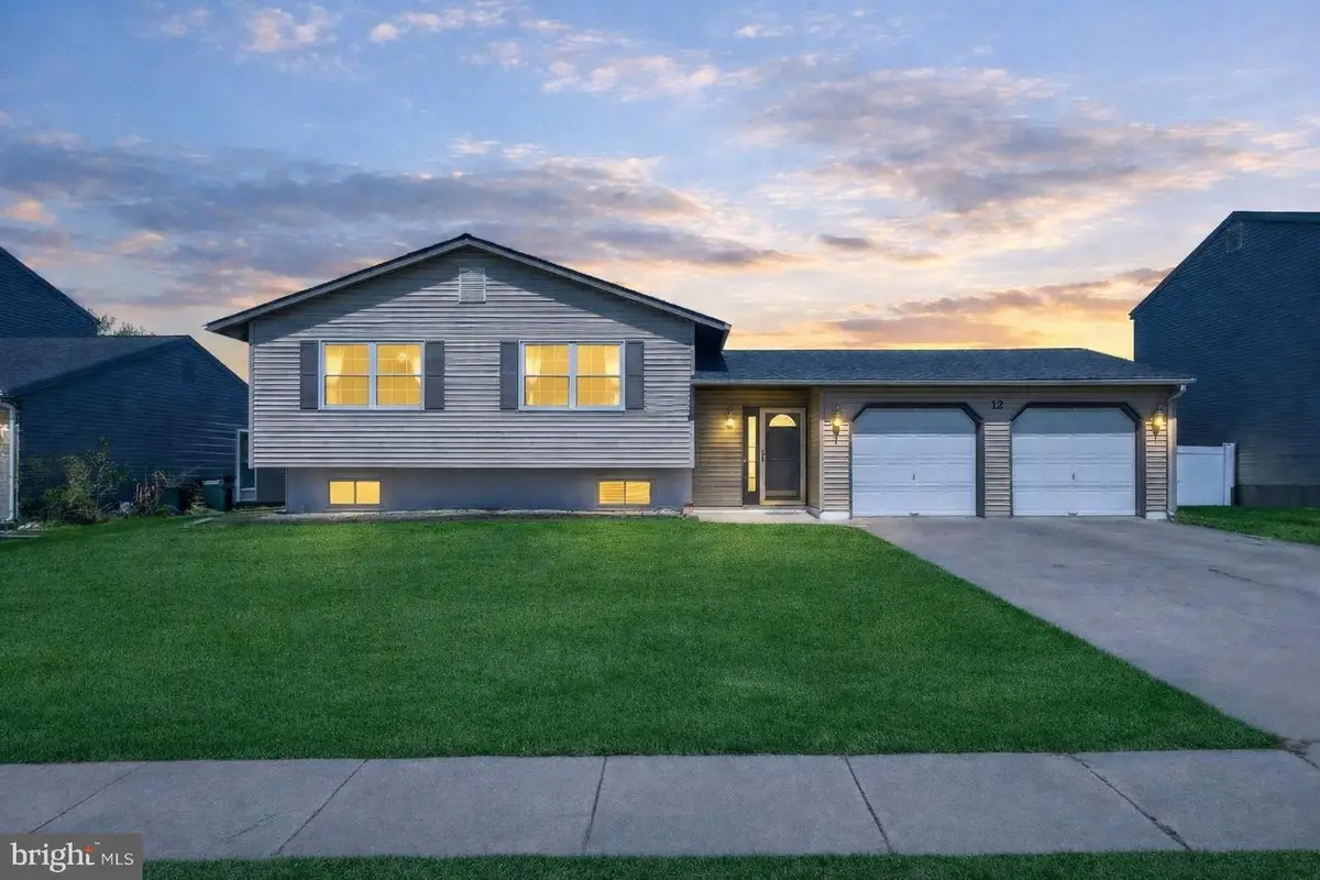 12 Radka Dr, Newark, DE 19702 - #1