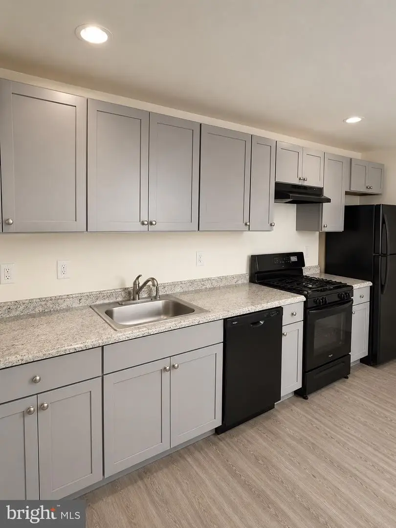 412 N Harrison St, Wilmington, DE 19805 - #2