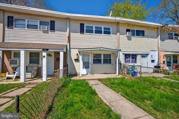 8 Thorn Ct, NEW CASTLE, DE 19720