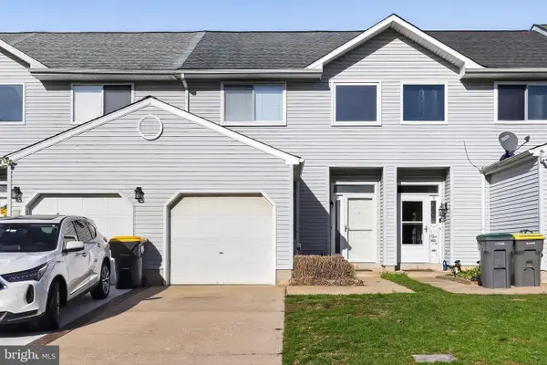 8 O Rourke Ct, NEWARK, DE 19702