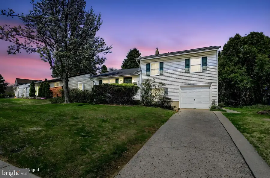 49 E Avon Dr, Claymont, DE 19703 - #2