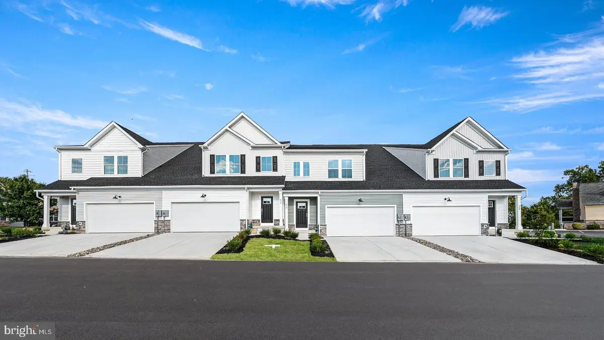 558 Arrowgrass Ln, New Castle, DE 19720 - #1