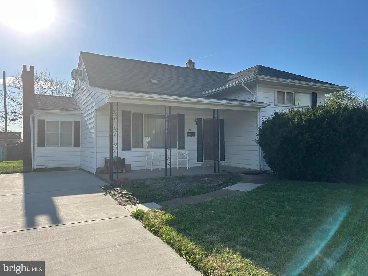 15 Matthews Rd, Newark, DE 19713 - #1