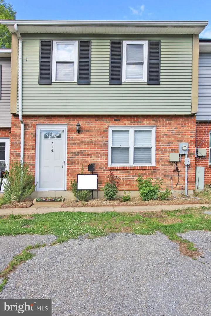 715 Kilgor Ct, Newark, DE 19702 - #1