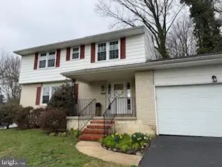 2303 Magnolia Dr, Wilmington, DE 19810 - #1