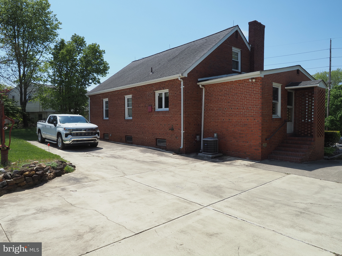 2507 Limestone Rd, Wilmington, DE 19808 - #1