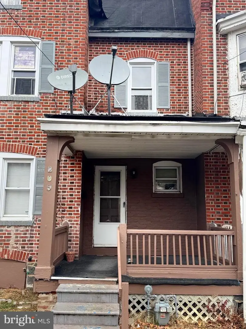 205 E 24th St, Wilmington, DE 19802 - #1