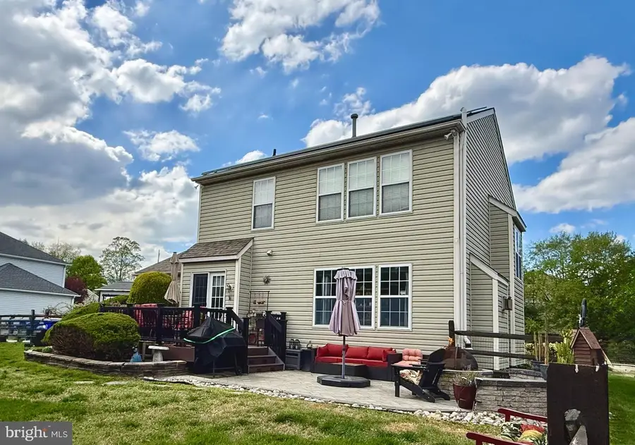 11 Buttonwood Ct, Newark, DE 19702 - #3