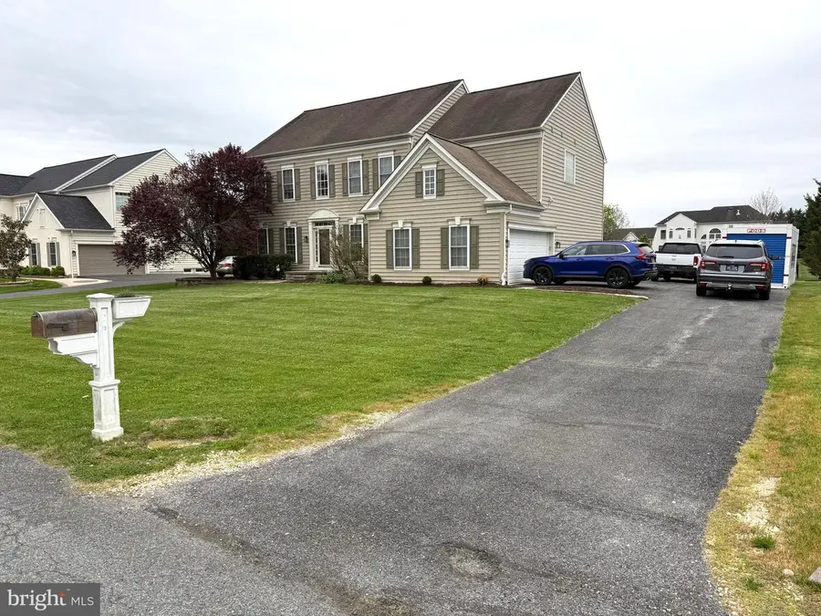 74 Hempstead Dr, Newark, DE 19702 - #2