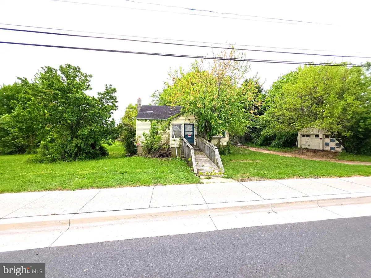 165 Christiana Rd, New Castle, DE 19720 - #1