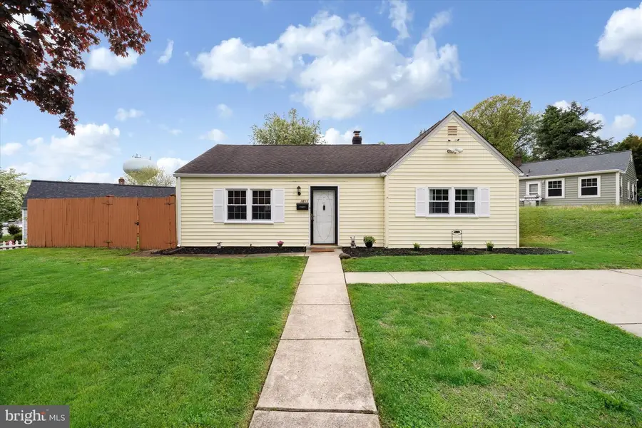 1611 W Willow Run Dr, Wilmington, DE 19805 - #2