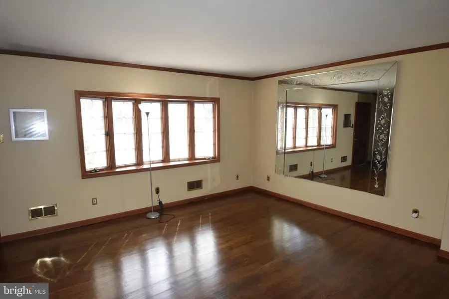 1619 Bolton Rd, Wilmington, DE 19810 - #2