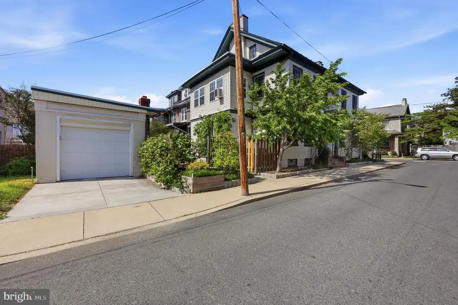 704 W 23rd, Wilmington, DE 19802 - #2