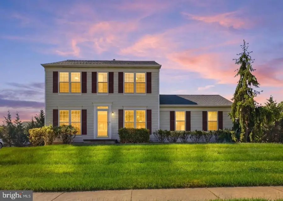 7 Buttonwood Ct, Newark, DE 19702 - #2