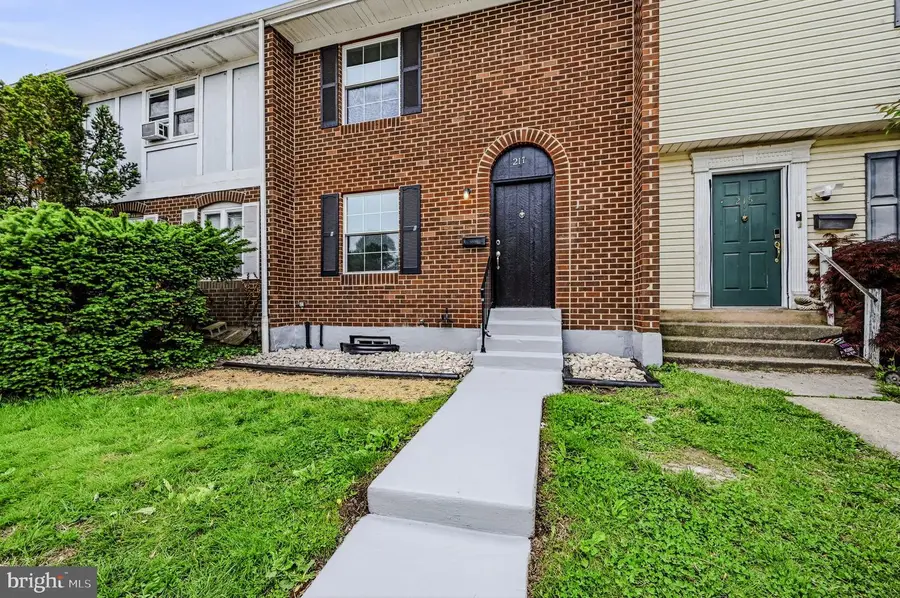 217 W Edgewater Way, Newark, DE 19702 - #3