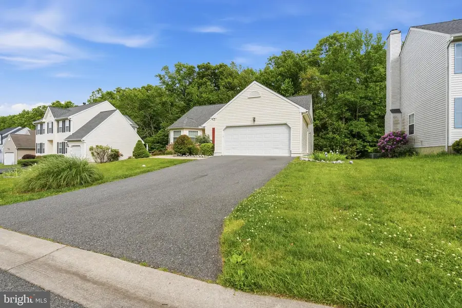 279 E Flagstone Dr, Newark, DE 19702 - #2