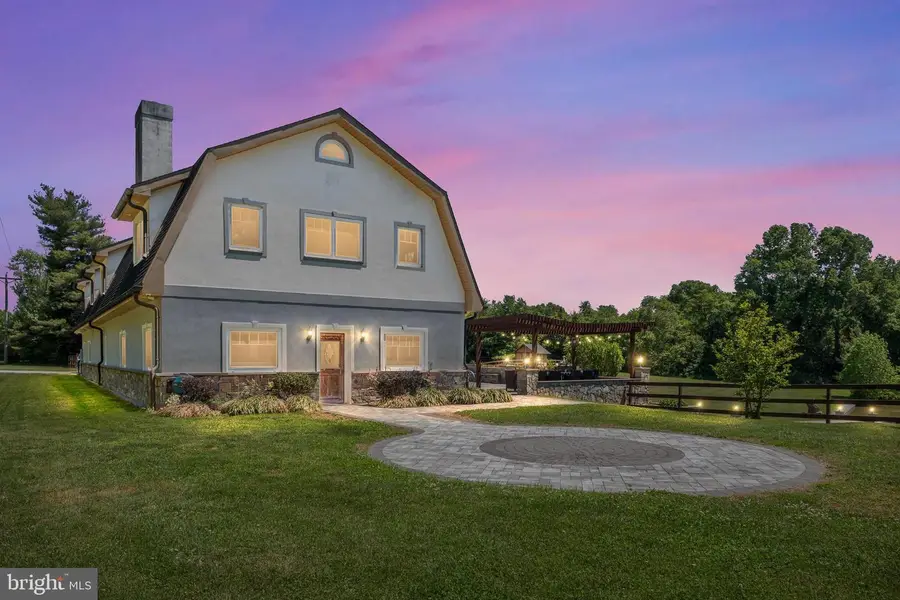 1114 Taylors Bridge Rd, Townsend, DE 19734 - #2