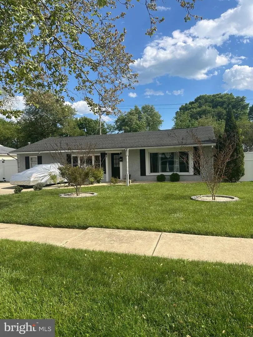 35 Chaucer Dr, Newark, DE 19713 - #2