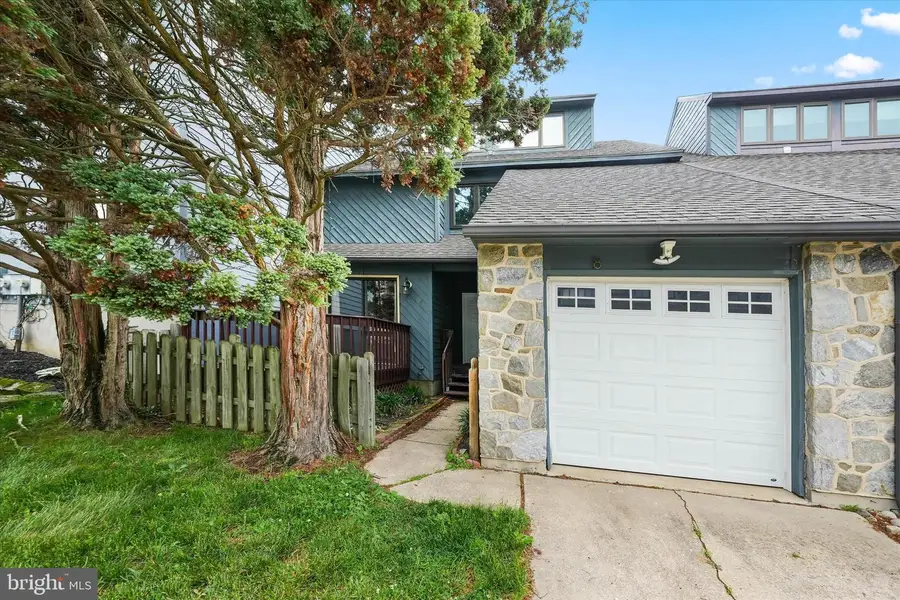 8 Foxtail Ct, Newark, DE 19711 - #2