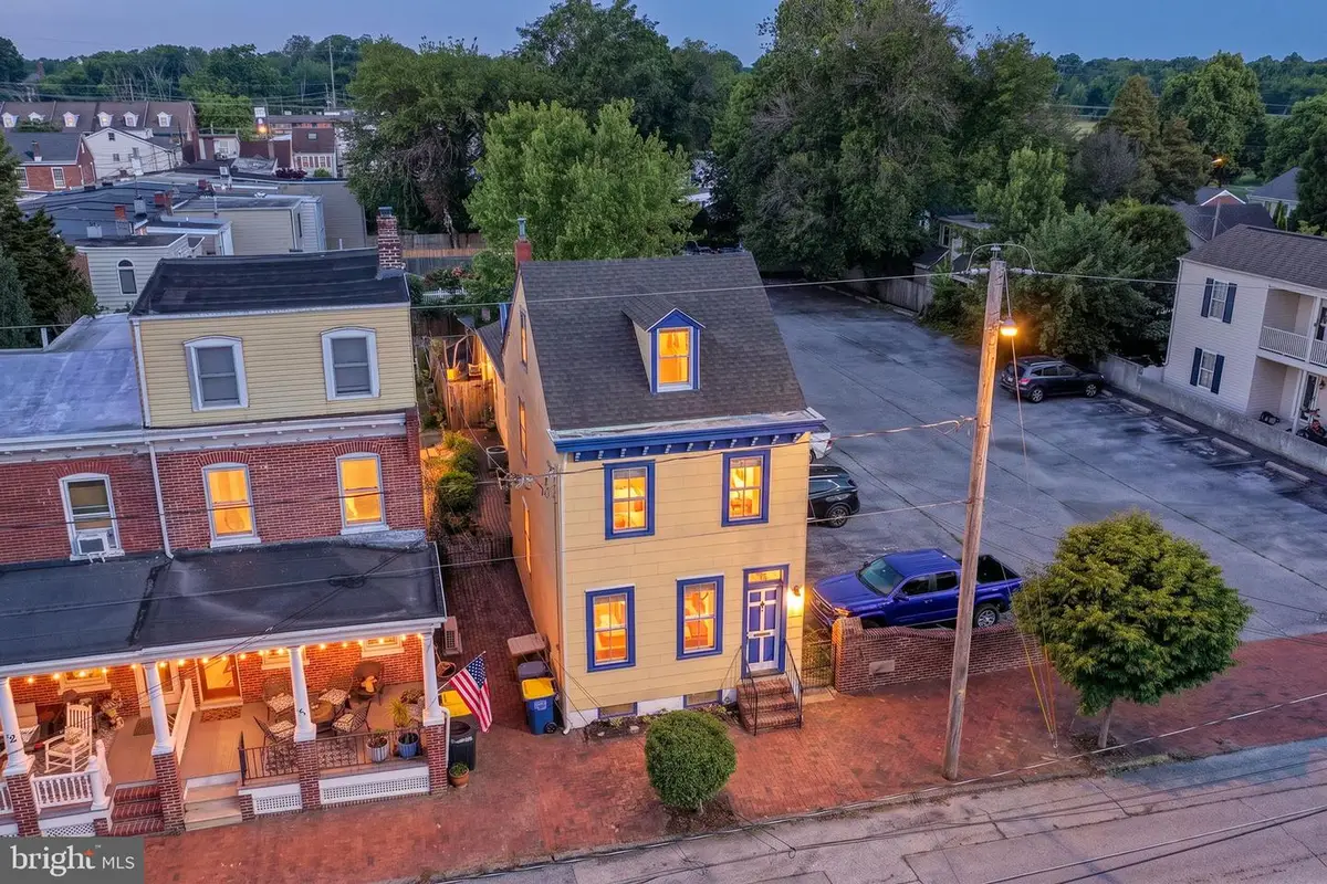 26 E 5th St, New Castle, DE 19720 - #1