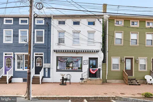 88 Clinton St, DELAWARE CITY, DE 19706