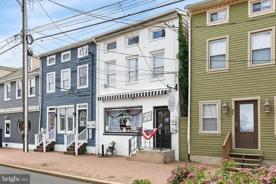 88 Clinton St, Delaware City, DE 19706 - #3