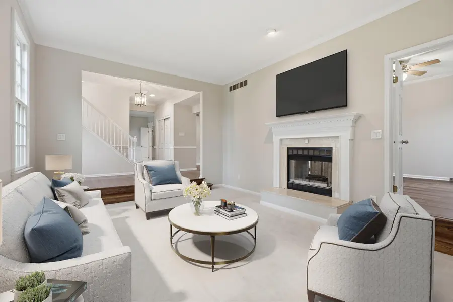 1 E Periwinkle Ln, Newark, DE 19711 - #3