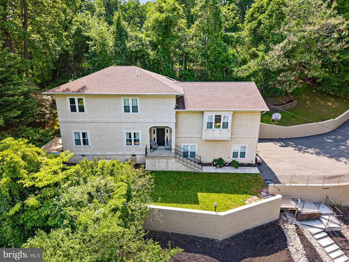 710 Ambleside Dr, Wilmington, DE 19808 - #1