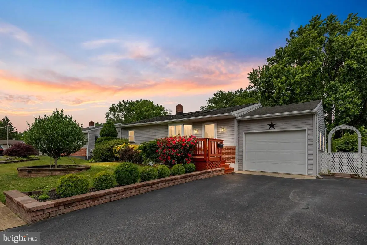 17 Caxton Dr, New Castle, DE 19720 - #1