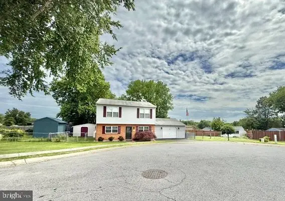12 Rogers Cir, Newark, DE 19702 - #3