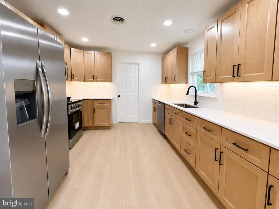 16 Korda Dr, Newark, DE 19713 - #2