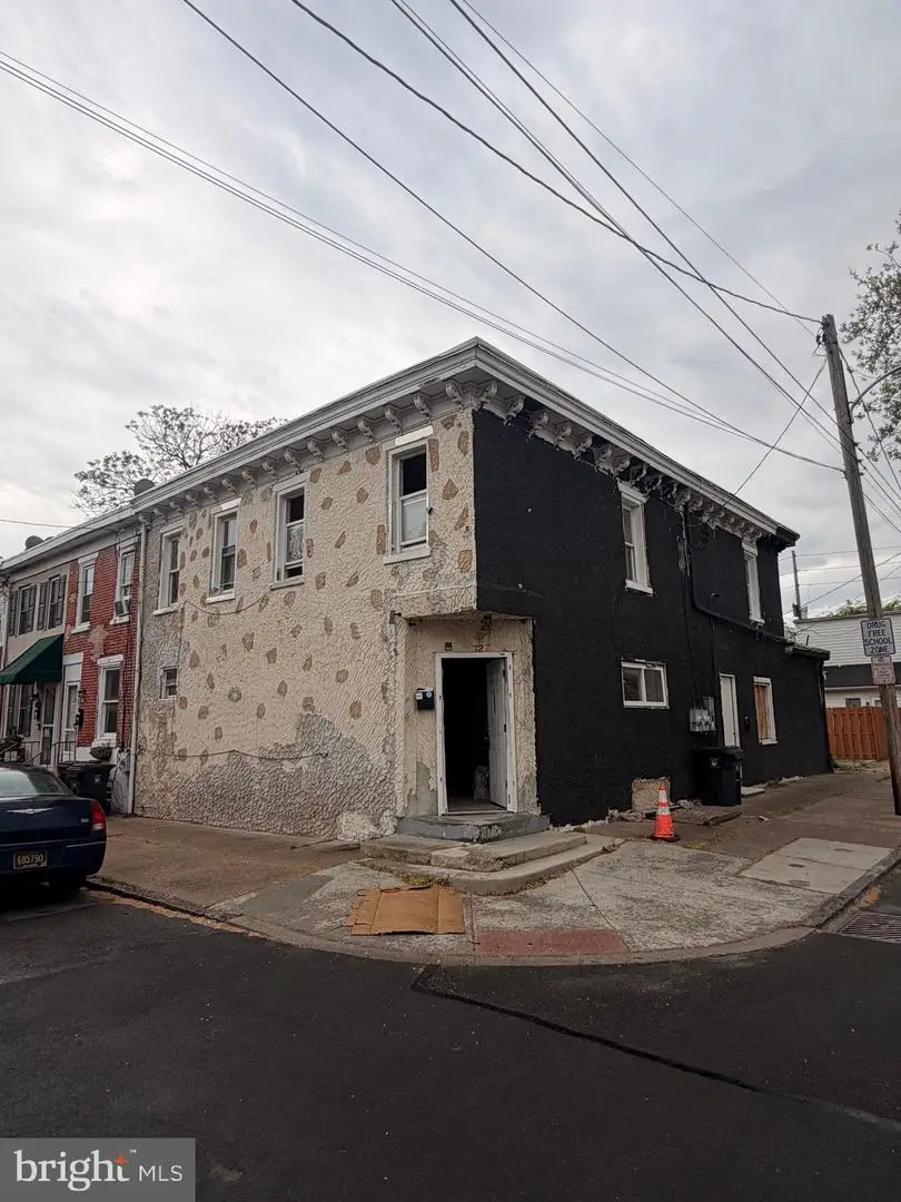 727 Bennett St, Wilmington, DE 19801 - #1