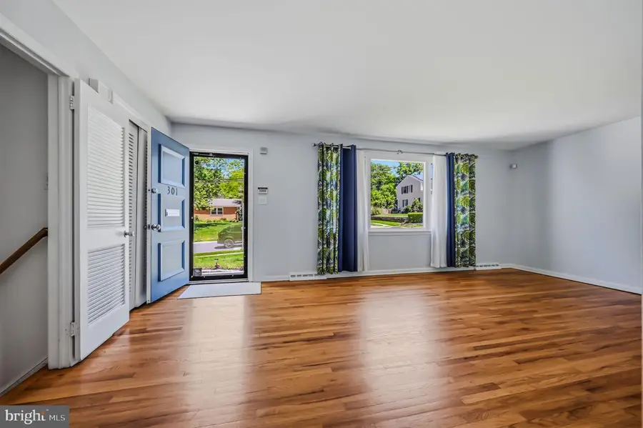 301 Country Club Dr, Newark, DE 19711 - #3
