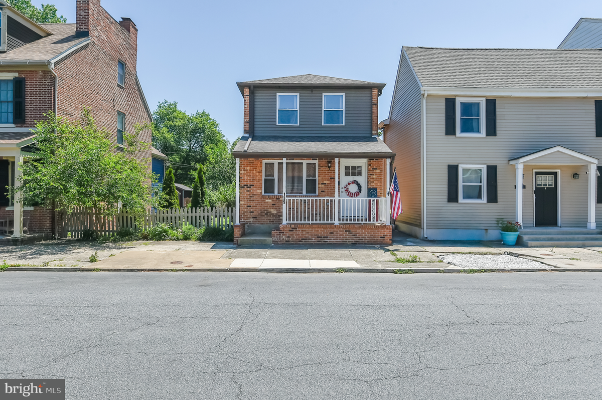 139 Clinton St, Delaware City, DE 19706 - #1