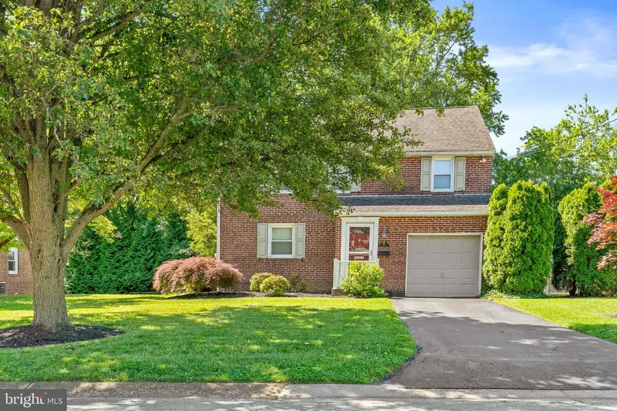 318 Cleveland Ave, Talleyville, DE 19803 - #2