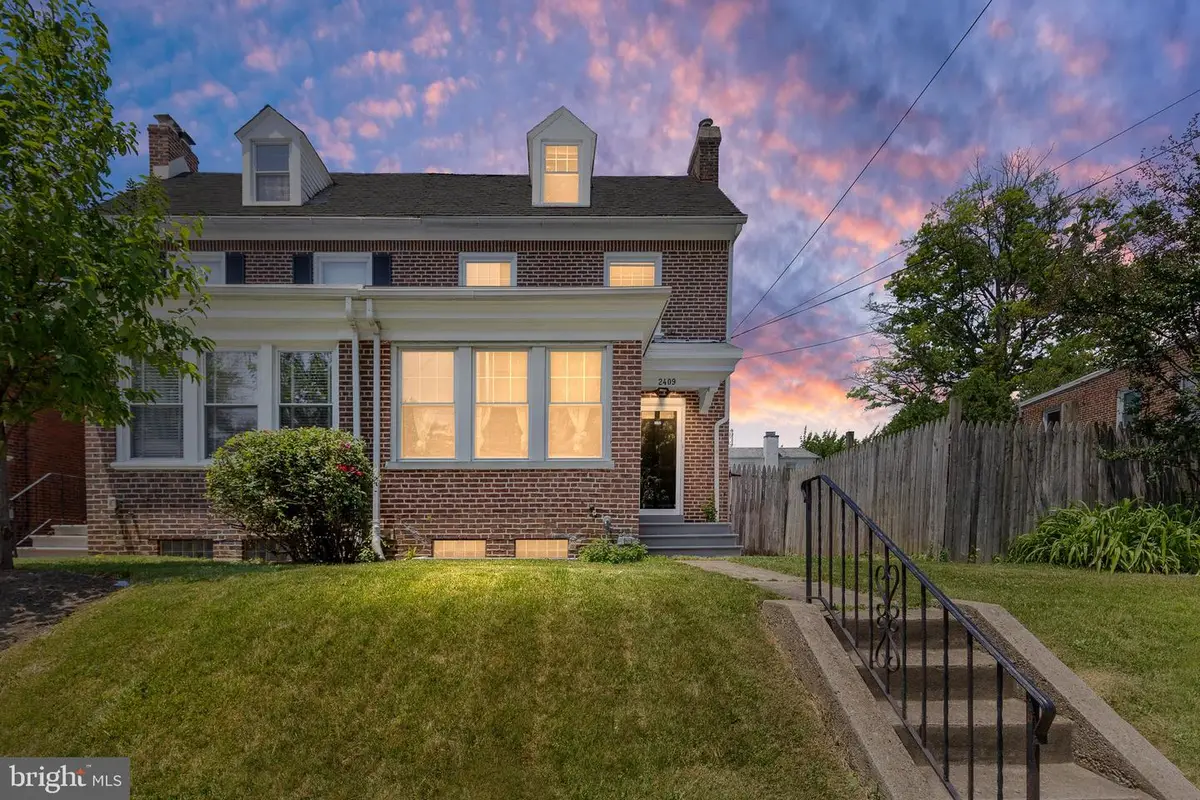 2409 N Broom St, Wilmington, DE 19802 - #1