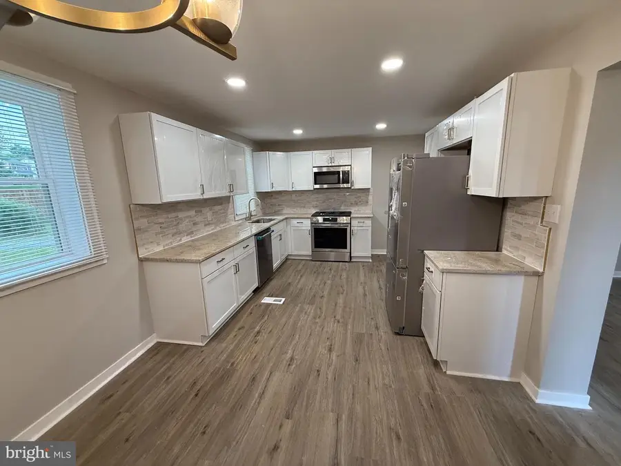 175 Riverview Dr, New Castle, DE 19720 - #3