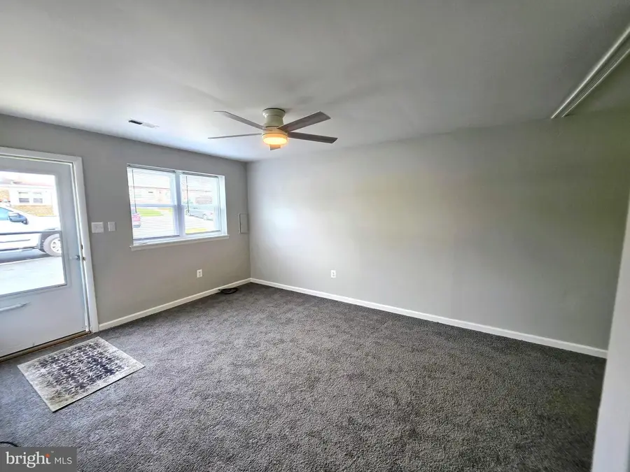 649 Walden Ct, Bear, DE 19701 - #3