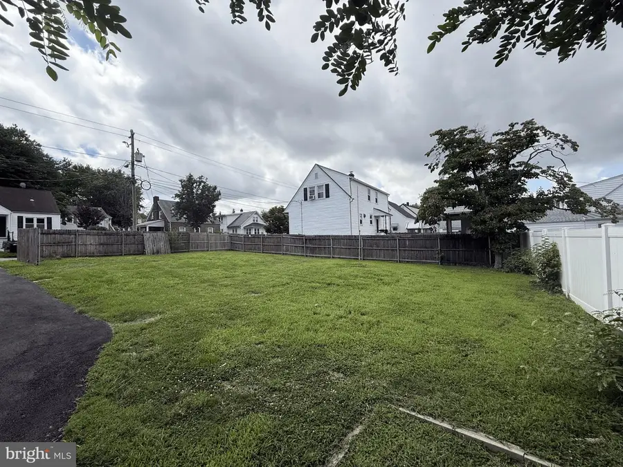 409 W Summit Ave, Wilmington, DE 19804 - #2