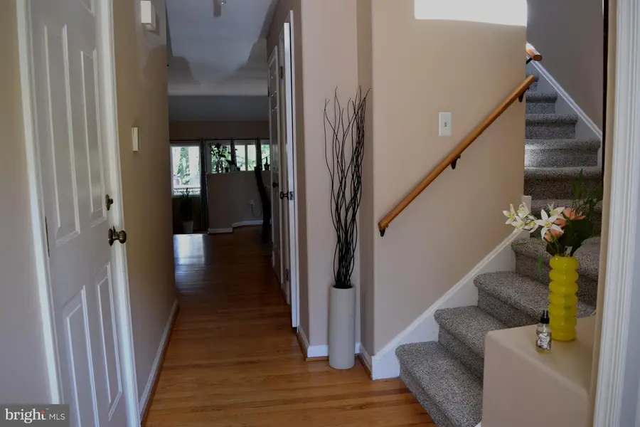 300 Pleasant Knoll Ct, Newark, DE 19711 - #2
