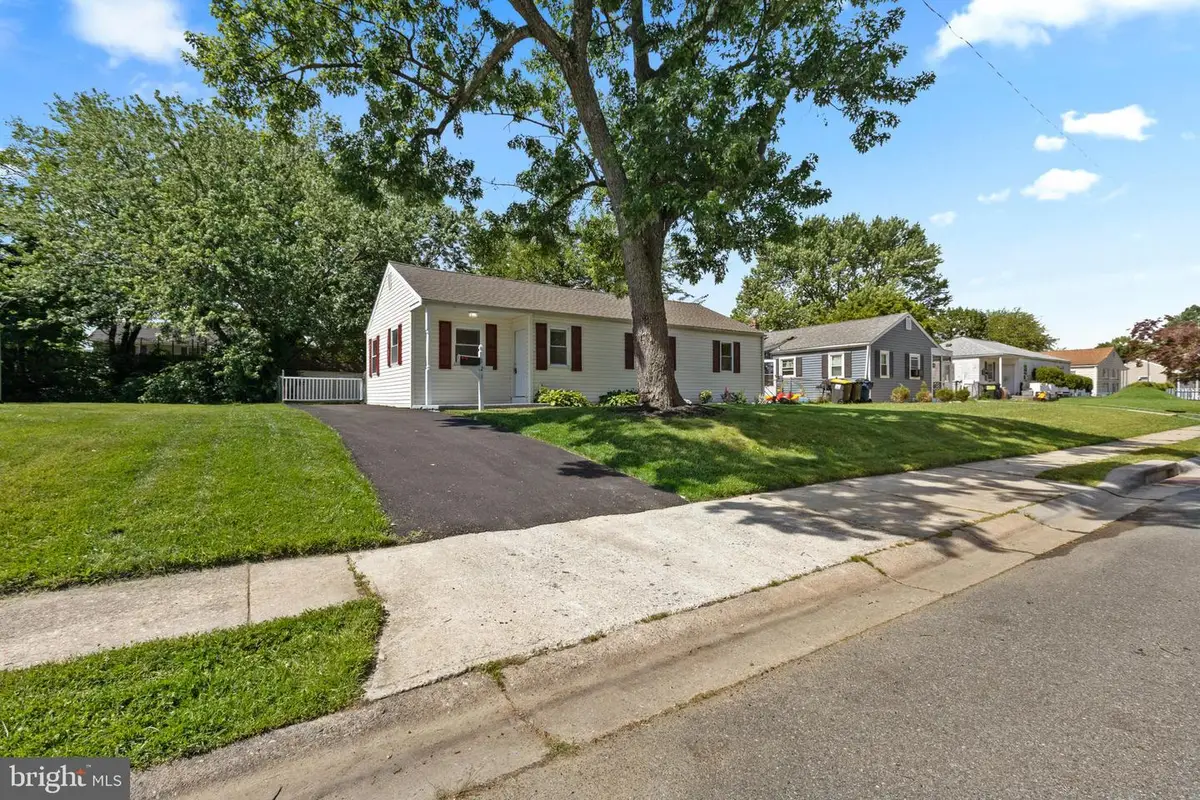 121 Robinson, New Castle, DE 19720 - #1